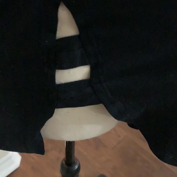 Fabletics Black racer back Hi-lo tank top - Picture 7 of 14